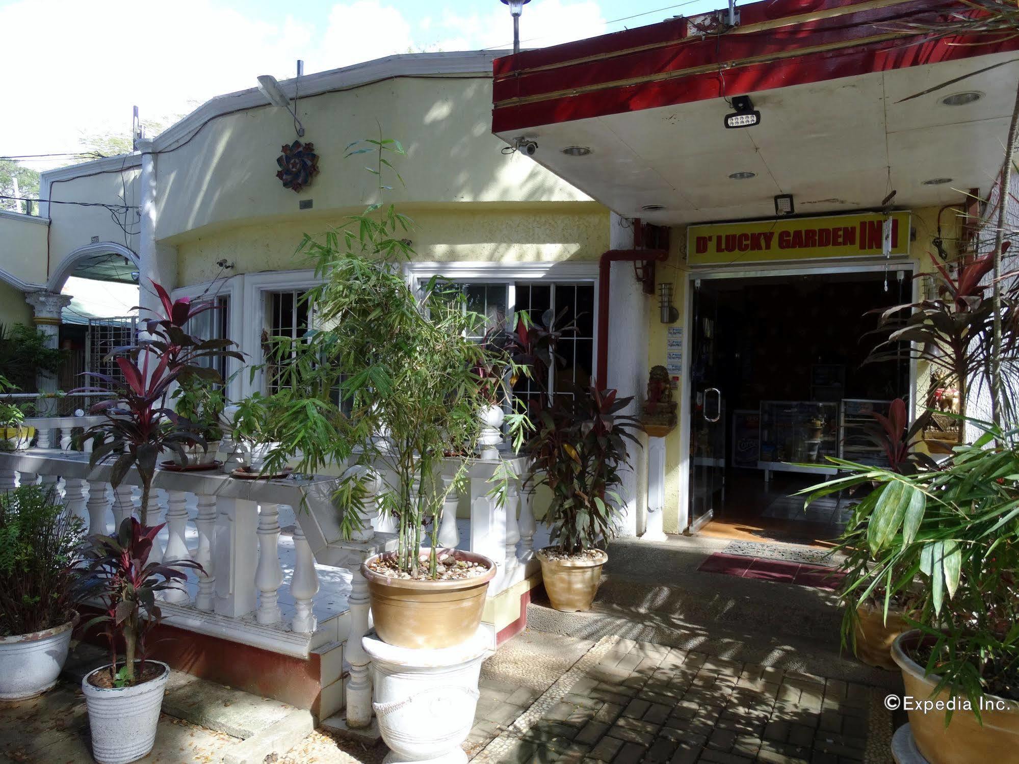 D'Lucky Garden Inn & Suites Tiniguiban Esterno foto